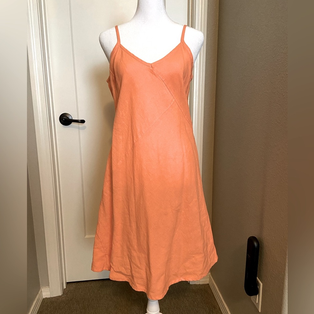 NWT Women’s linen summer strappy dress - medium